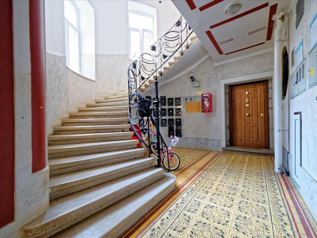 Historic Appartements "Villa Münz" 2 Пула Екстериор снимка
